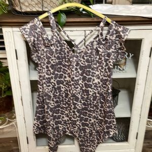 small leopard off The shoulder crisscross straps in the back tie knot at bottom